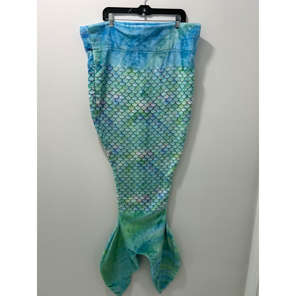 Comfy Tails Mermaid Tail Throw Blanket Blue Green Scales Plush Cocoon 21x44